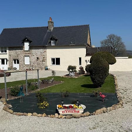 Maison La Touchardiere Barenton Eksteriør bilde