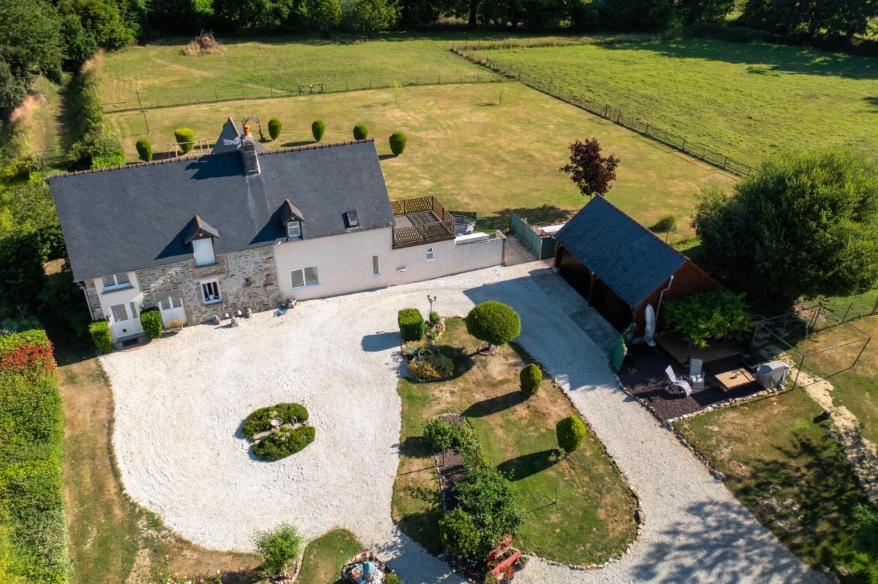 Maison La Touchardiere Barenton Eksteriør bilde